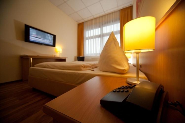 Hotel Zur Rebe ホーホハイム・アム・マイン 部屋 写真